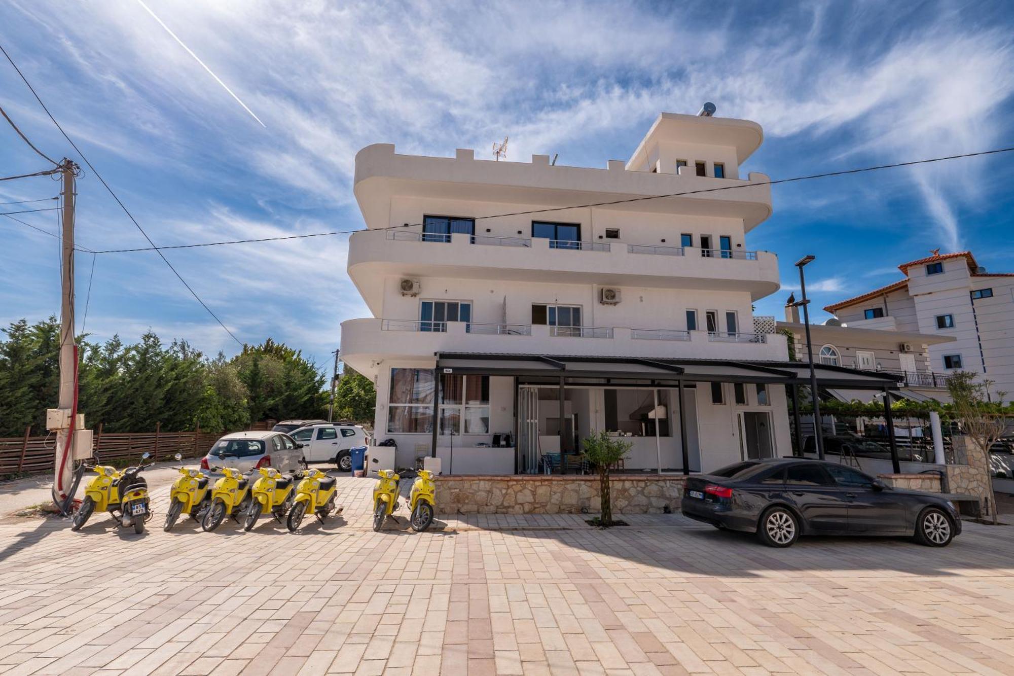 Rest Hour Hotel Ksamil Exterior foto