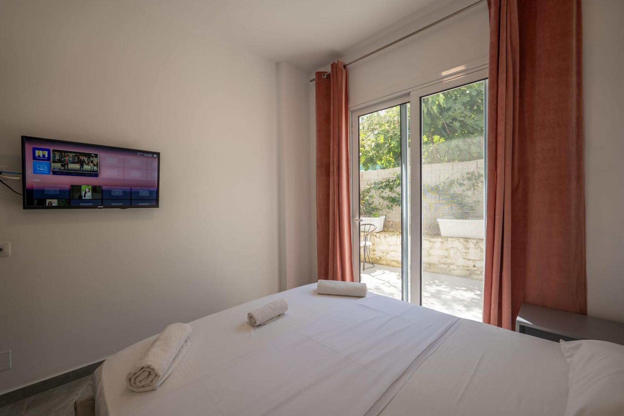 Rest Hour Hotel Ksamil Exterior foto