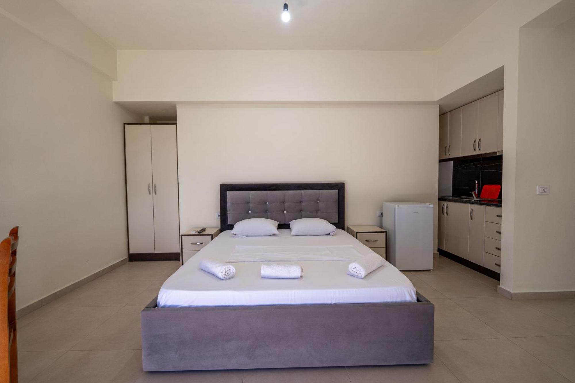 Rest Hour Hotel Ksamil Exterior foto